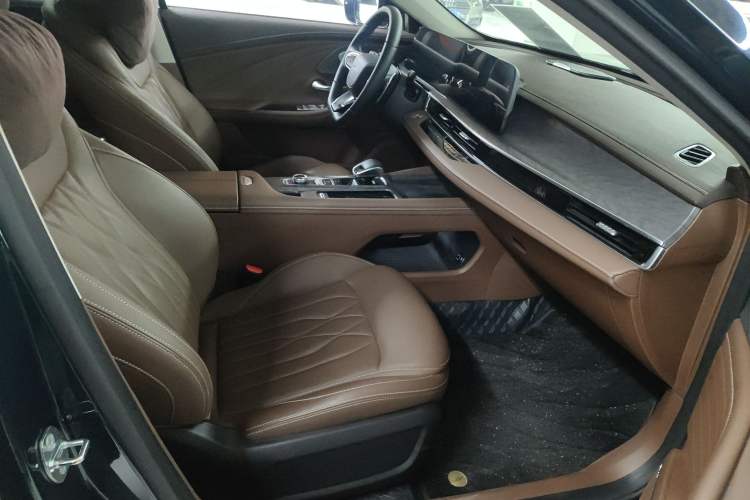 Used Chery Arrizo 8 2023 High-Performance Edition 2.0T DCT Powerfully Equipped Right Front Seat
