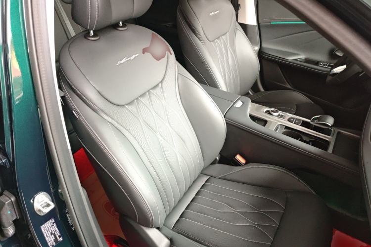 Used Chery Arrizo 8 2023 High-Performance Edition 2.0T DCT Powerfully Equipped Right Front Seat