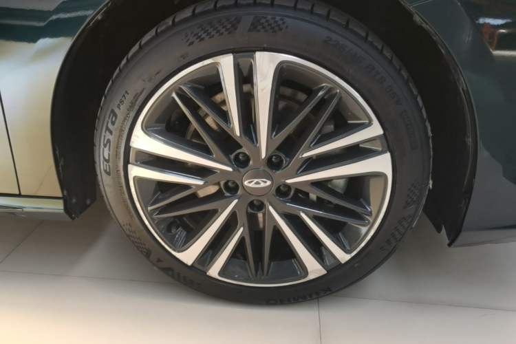 Used Chery Arrizo 8 2023 High-Performance Edition 2.0T DCT Chii Right Front Wheel Hub