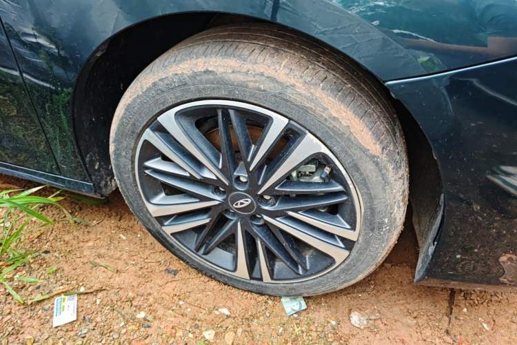 Used Chery Arrizo 8 2023 High-Performance Edition 2.0T DCT Powerfully Equipped Right Front Wheel Hub
