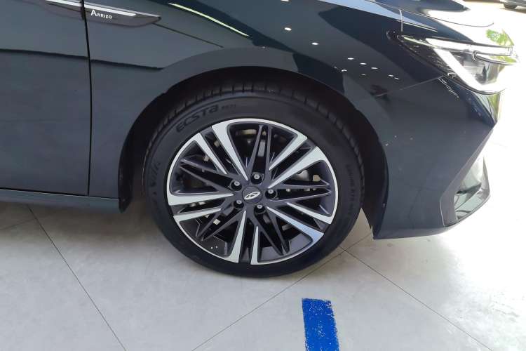 Used Chery Arrizo 8 2023 High-Performance Edition 2.0T DCT Powerfully Equipped Right Front Wheel Hub