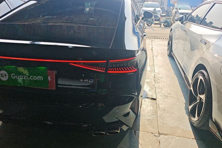 Used Chery Arrizo 8 2023 High-Performance Edition 2.0T DCT Powerfully Equipped Right Rear Taillight