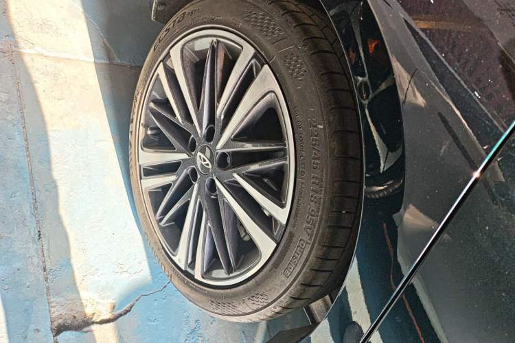 Used Chery Arrizo 8 2023 High-Performance Edition 2.0T DCT Powerfully Equipped Right Rear Wheel Hub
