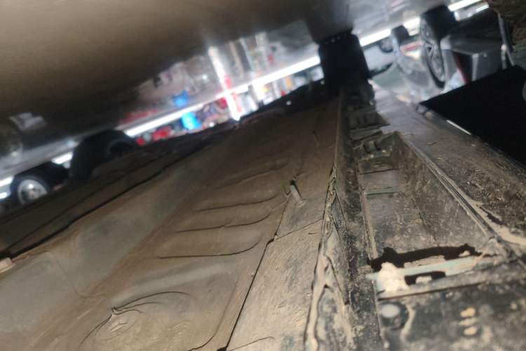 Used Chery Arrizo 8 2023 High-Performance Edition 2.0T DCT Powerfully Equipped Right Side Sill