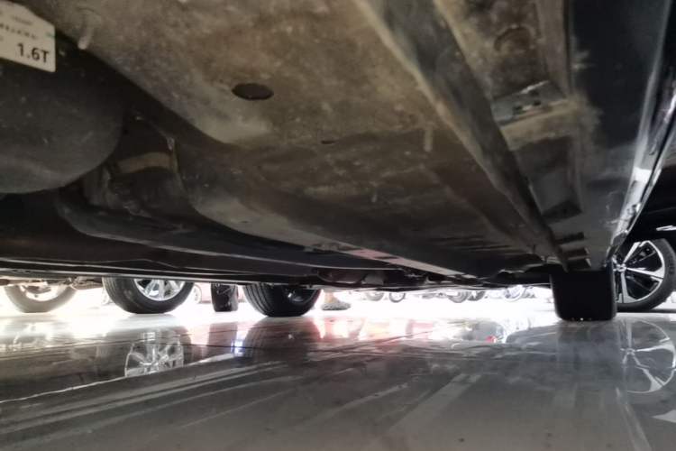 Used Chery Arrizo 8 2023 High-Performance Edition 2.0T DCT Powerfully Equipped Right Side Sill