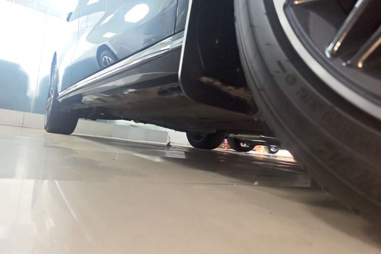 Used Chery Arrizo 8 2023 High-Performance Edition 2.0T DCT Powerfully Equipped Right Side Sill