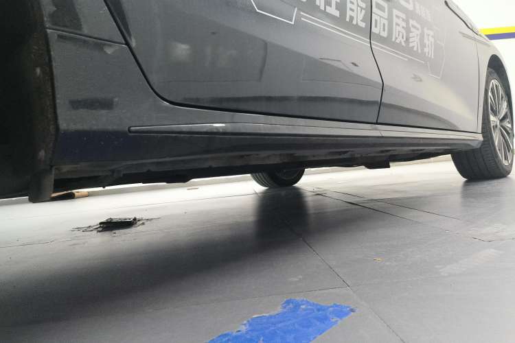 Used Chery Arrizo 8 2023 High-Energy Edition 2.0T DCT Luxury Right Side Sill