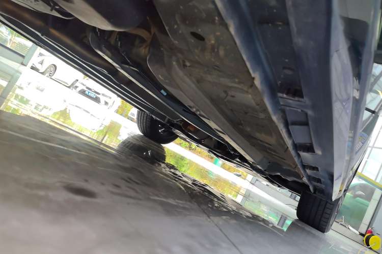 Used Chery Arrizo 8 2023 High-Performance Edition 2.0T DCT Powerfully Equipped Right Side Sill