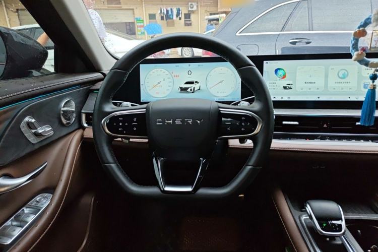 Used Chery Arrizo 8 2023 High-Performance Edition 2.0T DCT Powerfully Equipped Steering Wheel