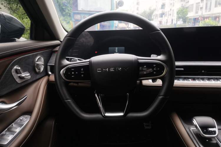 Used Chery Arrizo 8 2023 High-Performance Edition 2.0T DCT Powerfully Equipped Steering Wheel