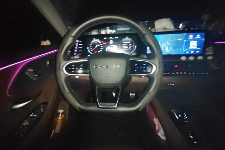 Used Chery Arrizo 8 2023 High-Performance Edition 2.0T DCT Powerfully Equipped Steering Wheel
