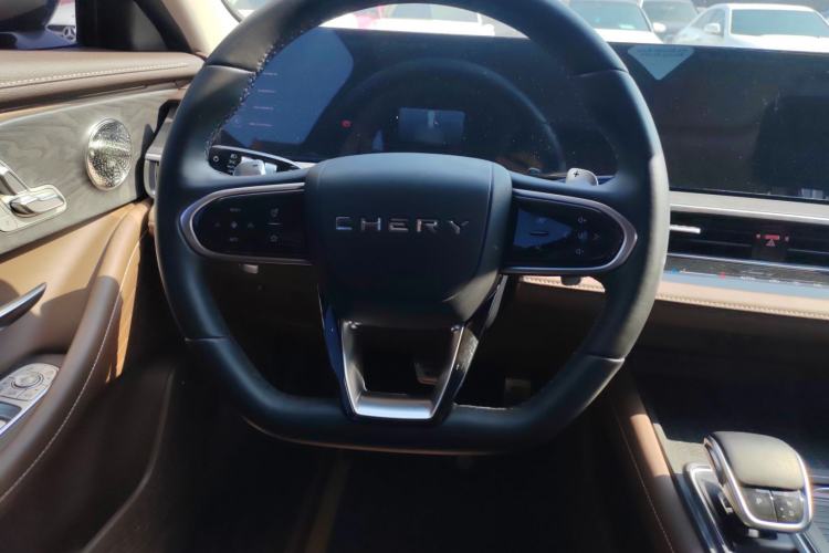Used Chery Arrizo 8 2023 High-Performance Edition 2.0T DCT Powerfully Equipped Steering Wheel