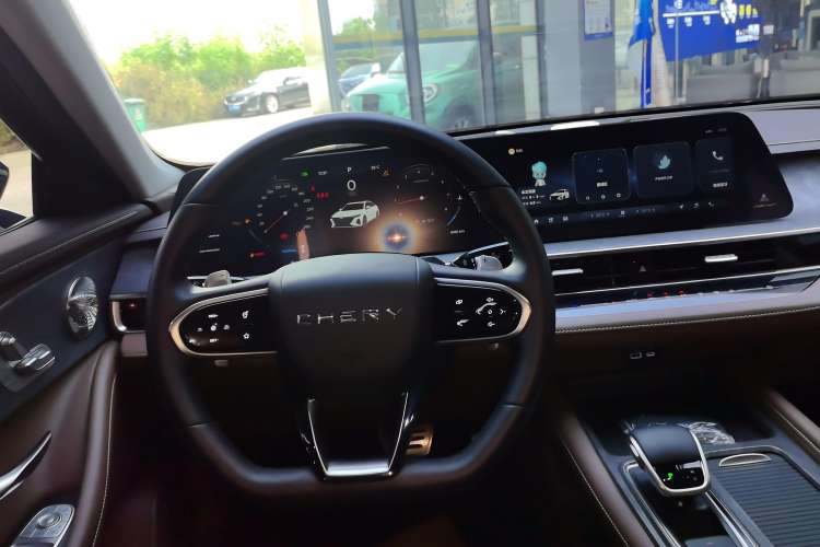 Used Chery Arrizo 8 2023 High-Performance Edition 2.0T DCT Powerfully Equipped Steering Wheel