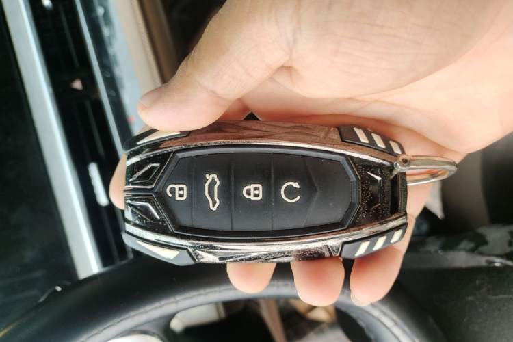 Used Chery Arrizo 8 2023 High-Performance Edition 2.0T DCT Powerfully Equipped Vehicle Key