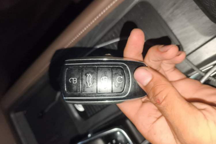 Used Chery Arrizo 8 2023 High-Performance Edition 2.0T DCT Powerfully Equipped Vehicle Key