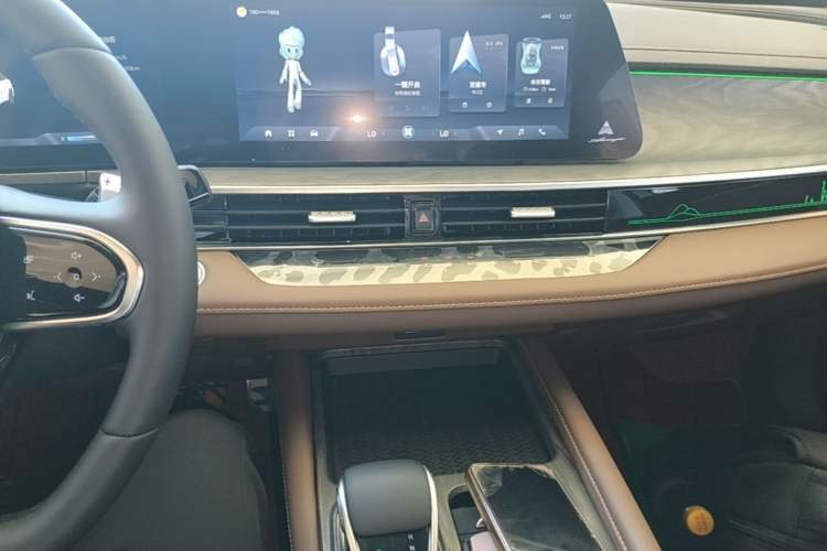 Used Chery Arrizo 8 2023 High-Performance Edition 2.0T DCT Powerfully Equipped Audio And AC Panel