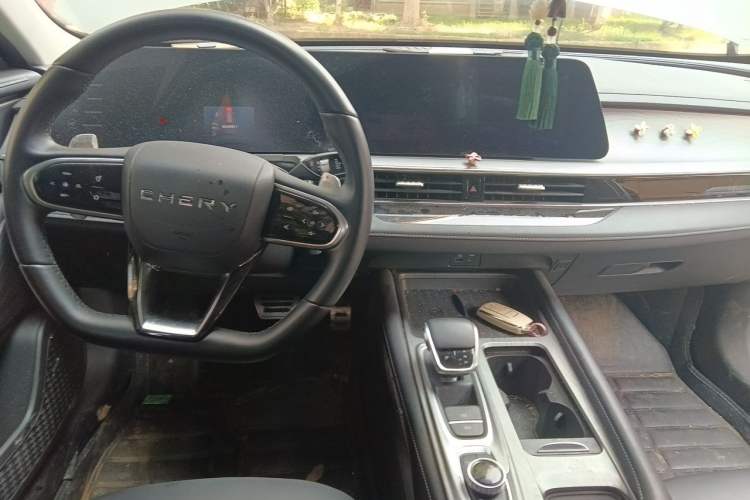 Used Chery Arrizo 8 2023 High-Performance Edition 2.0T DCT Powerfully Equipped Center Console