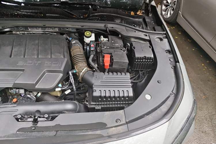 Used Chery Arrizo 8 2023 High-Performance Edition 2.0T DCT Powerfully Equipped Engine Bay Left