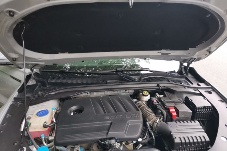 Used Chery Arrizo 8 2023 High-Performance Edition 2.0T DCT Powerfully Equipped Engine Bay