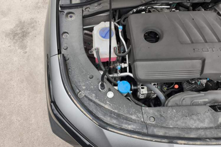 Used Chery Arrizo 8 2023 High-Performance Edition 2.0T DCT Powerfully Equipped Engine Bay Right