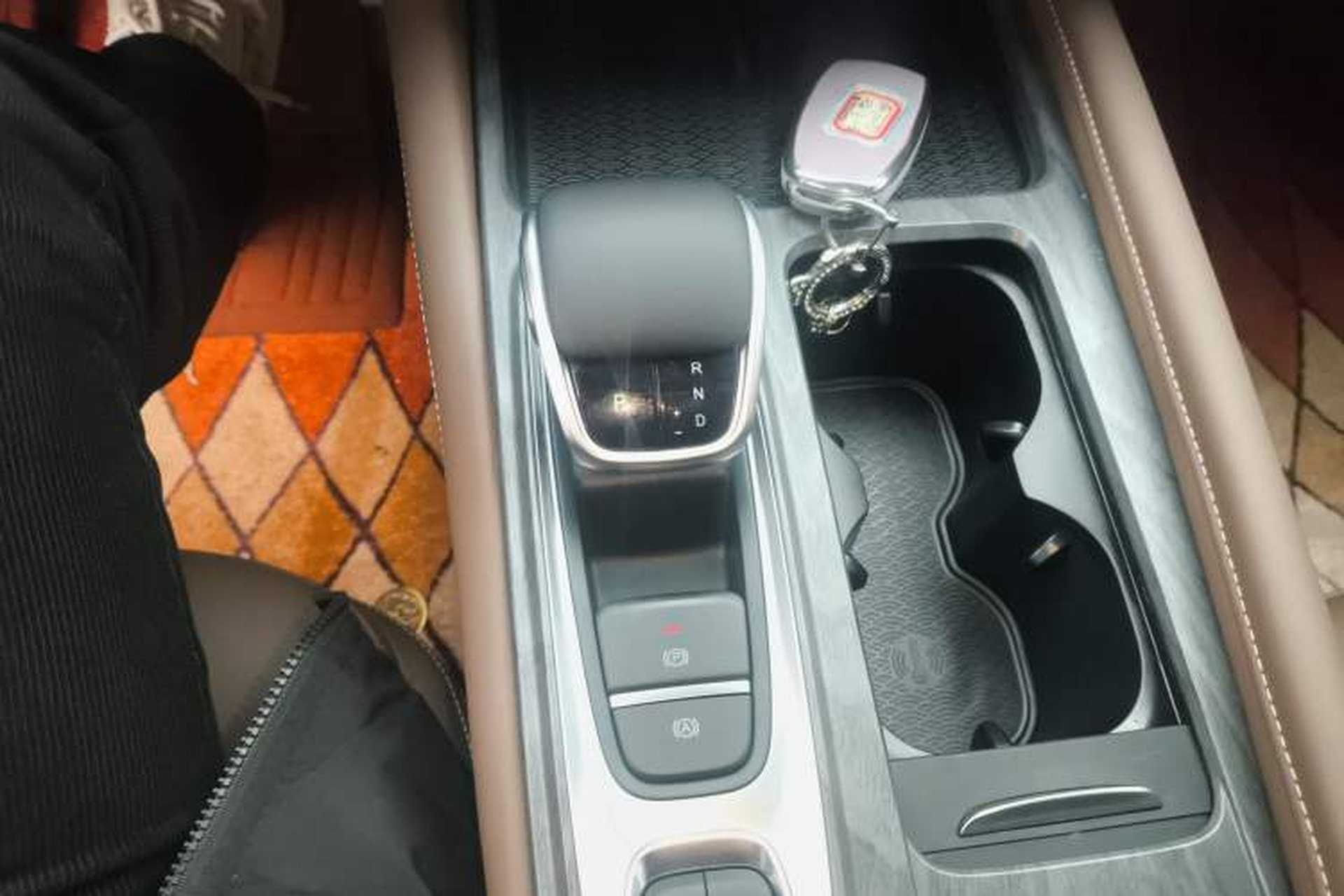 Used Chery Arrizo 8 2023 High-Performance Edition 2.0T DCT Powerfully Equipped Gear Lever