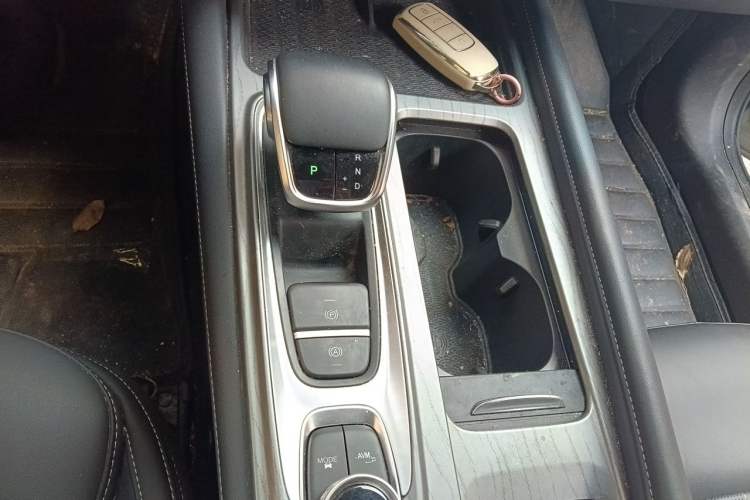 Used Chery Arrizo 8 2023 High-Performance Edition 2.0T DCT Powerfully Equipped Gear Lever