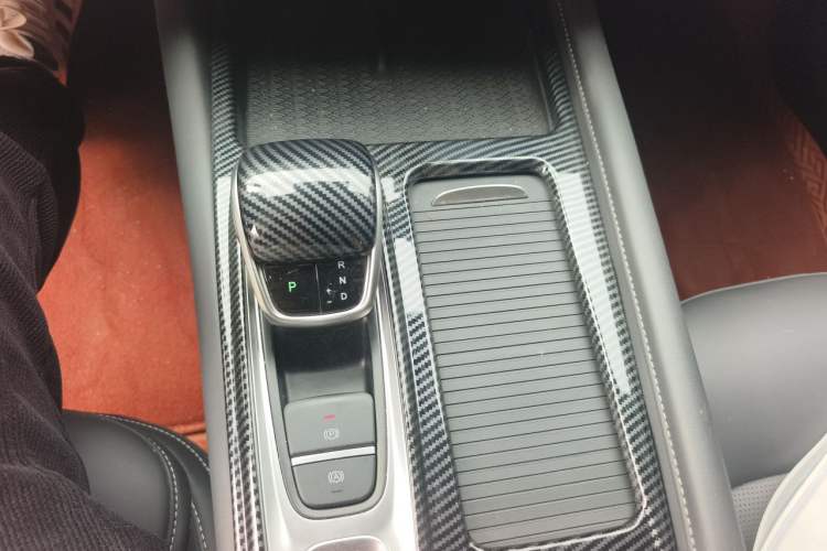 Used Chery Arrizo 8 2023 1.6T DCT Ya Gear Lever