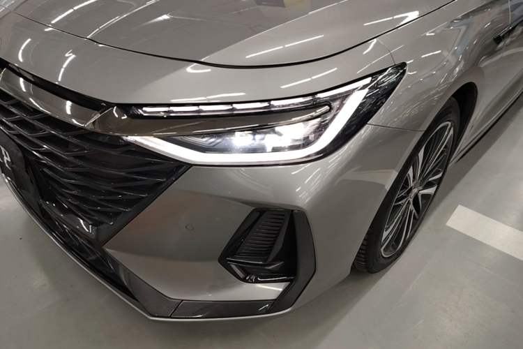 Used Chery Arrizo 8 2023 High-Performance Edition 2.0T DCT Powerfully Equipped Left Front Headlight