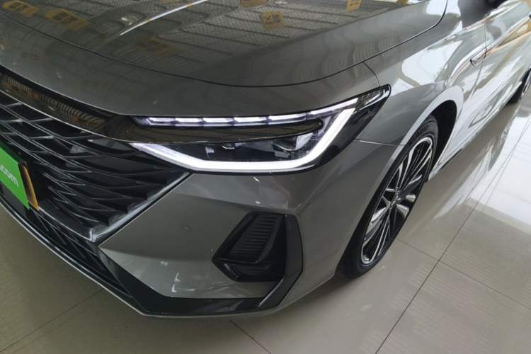 Used Chery Arrizo 8 2023 High-Performance Edition 2.0T DCT Powerfully Equipped Left Front Headlight
