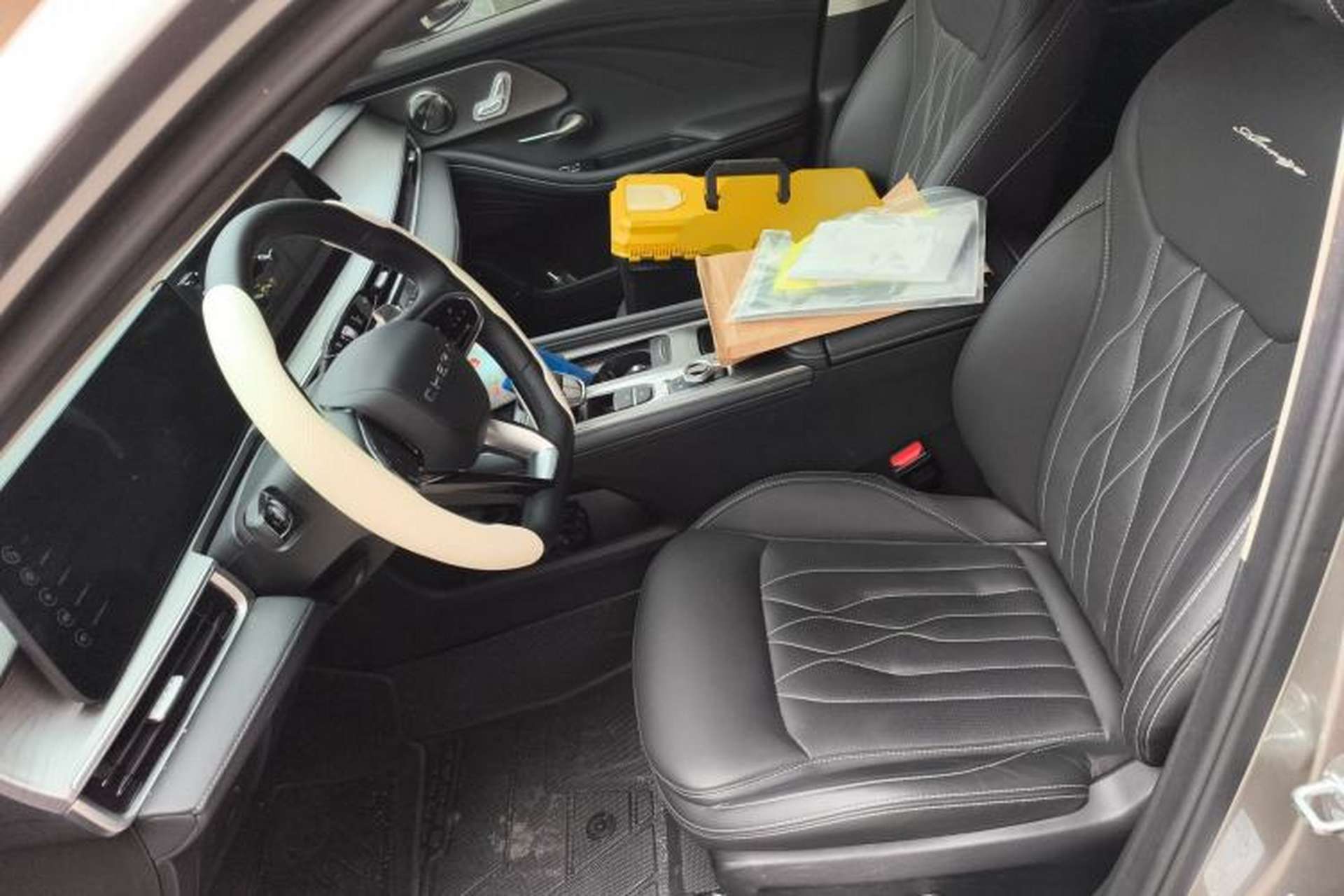 Used Chery Arrizo 8 2023 High-Performance Edition 2.0T DCT Powerfully Equipped Left Front Seat