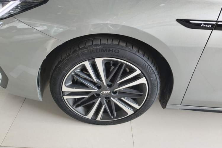 Used Chery Arrizo 8 2023 High-Performance Edition 2.0T DCT Powerfully Equipped Left Front Wheel Hub