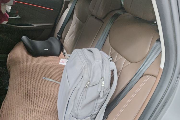 Used Chery Arrizo 8 2023 High-Performance Edition 2.0T DCT Powerfully Equipped Left Rear Seat