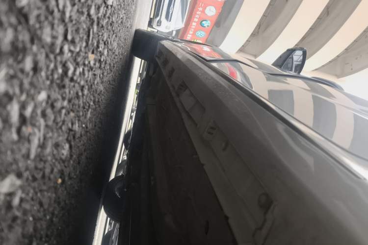 Used Chery Arrizo 8 2023 High-Performance Edition 2.0T DCT Powerfully Equipped Left Side Sill