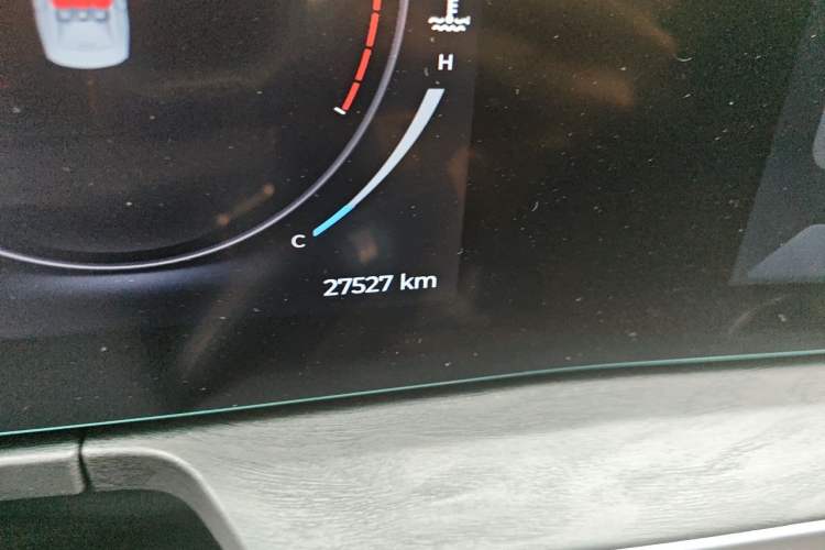 Used Chery Arrizo 8 2023 High-Performance Edition 2.0T DCT Powerfully Equipped Odometer Close Up