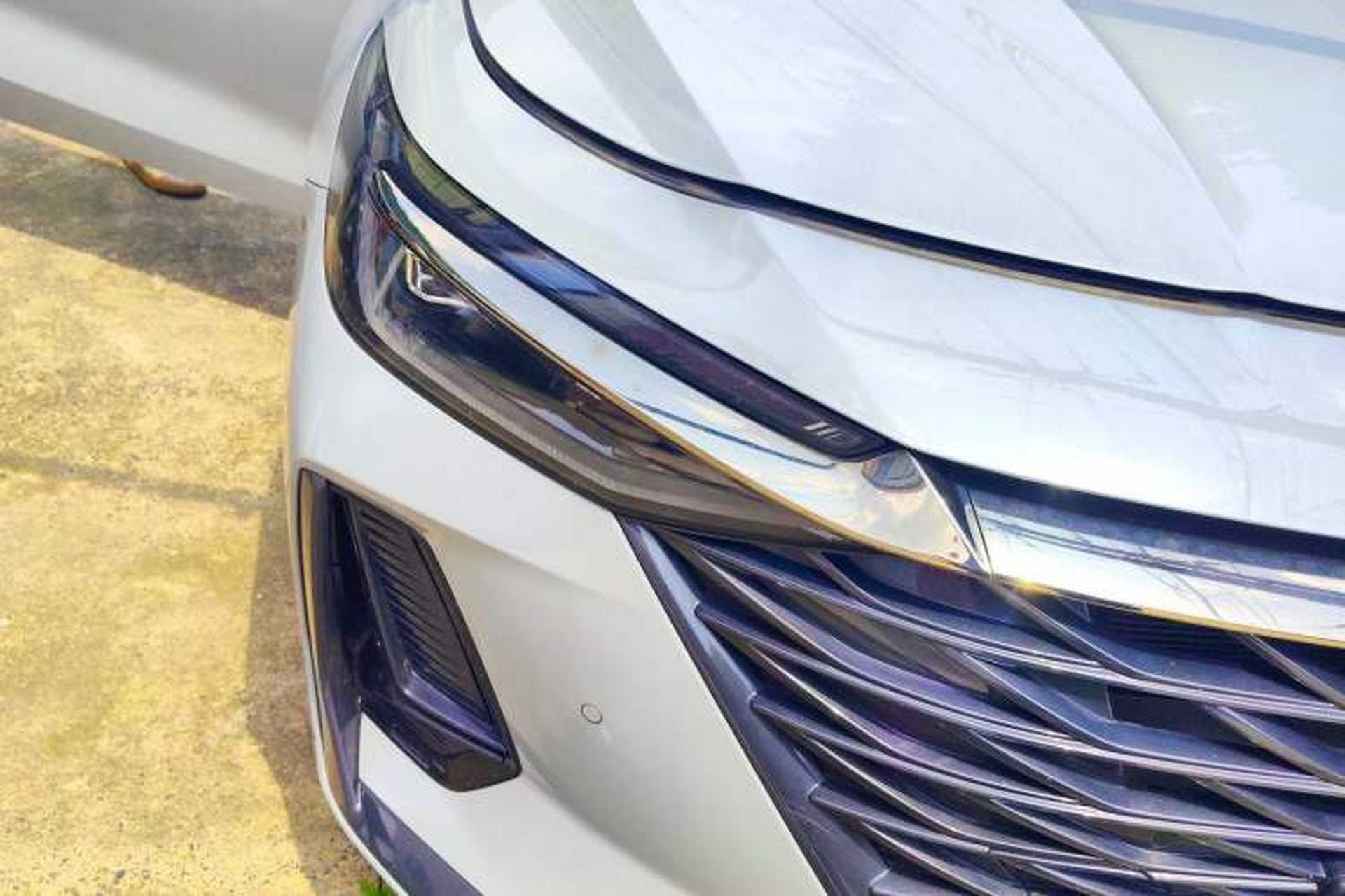 Used Chery Arrizo 8 2023 High-Performance Edition 2.0T DCT Powerfully Equipped Right Front Headlight