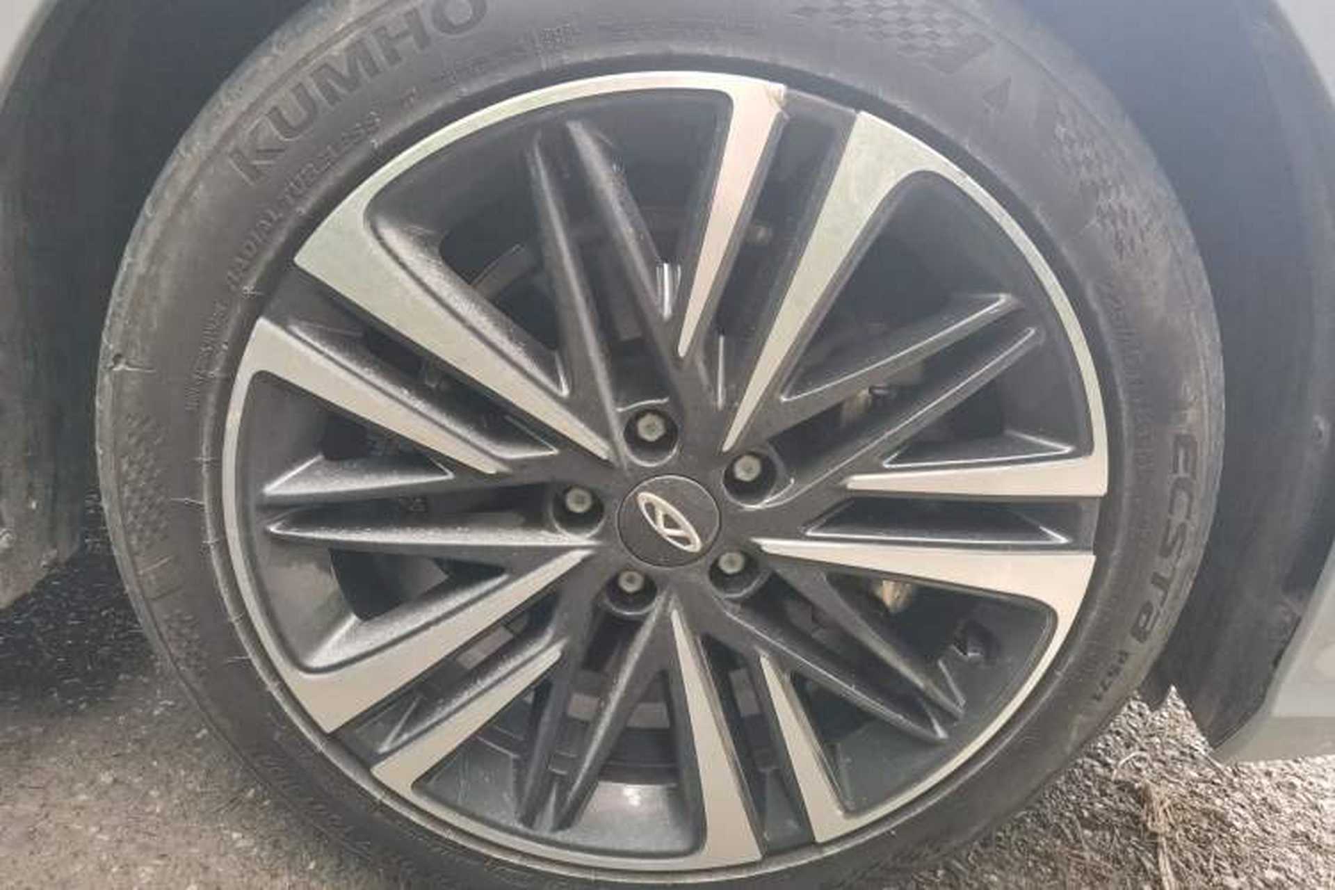 Used Chery Arrizo 8 2023 High-Performance Edition 2.0T DCT Powerfully Equipped Right Front Wheel Hub