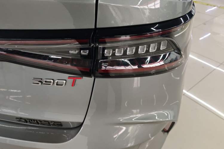 Used Chery Arrizo 8 2023 High-Performance Edition 2.0T DCT Powerfully Equipped Right Rear Taillight