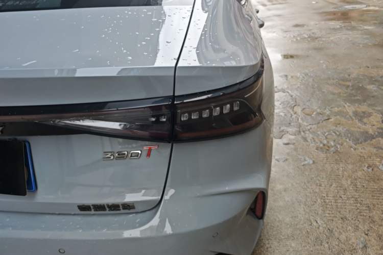 Used Chery Arrizo 8 2023 High-Performance Edition 2.0T DCT Powerfully Equipped Right Rear Taillight