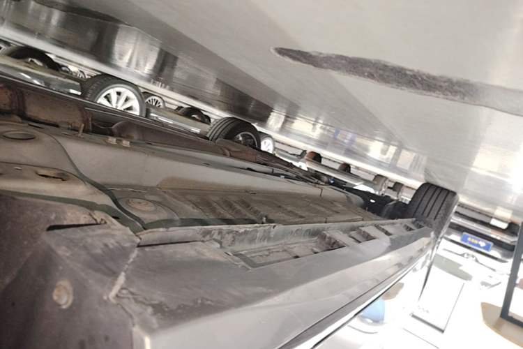 Used Chery Arrizo 8 2023 High-Performance Edition 2.0T DCT Powerfully Equipped Right Side Sill