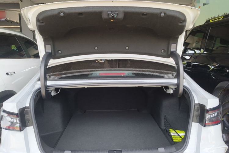 Used Chery Arrizo 8 2023 High-Performance Edition 2.0T DCT Powerfully Equipped Trunk