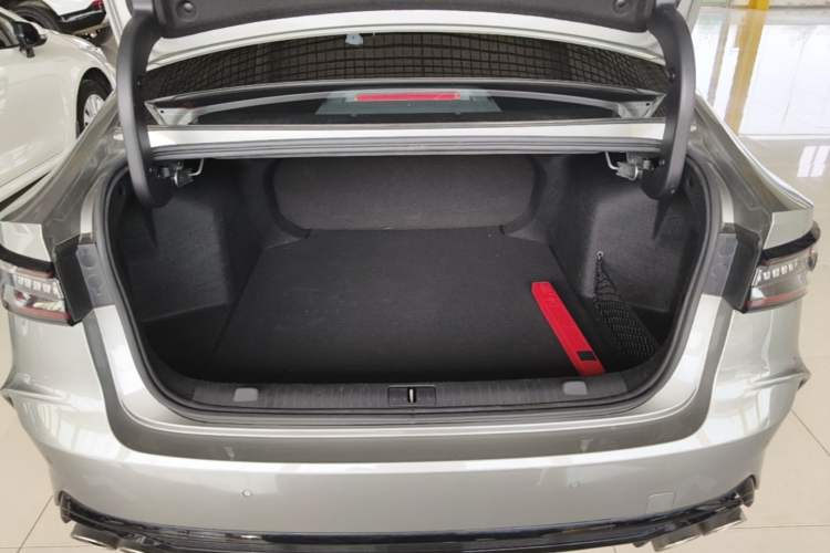 Used Chery Arrizo 8 2023 High-Performance Edition 2.0T DCT Powerfully Equipped Trunk