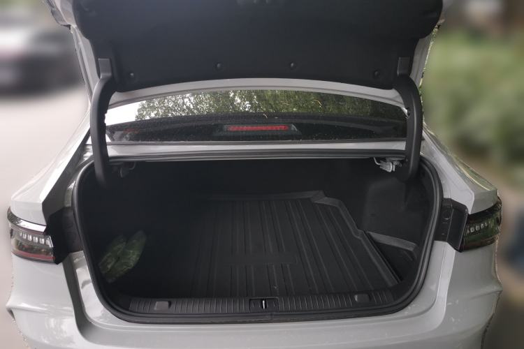 Used Chery Arrizo 8 2023 High-Performance Edition 2.0T DCT Powerfully Equipped Trunk