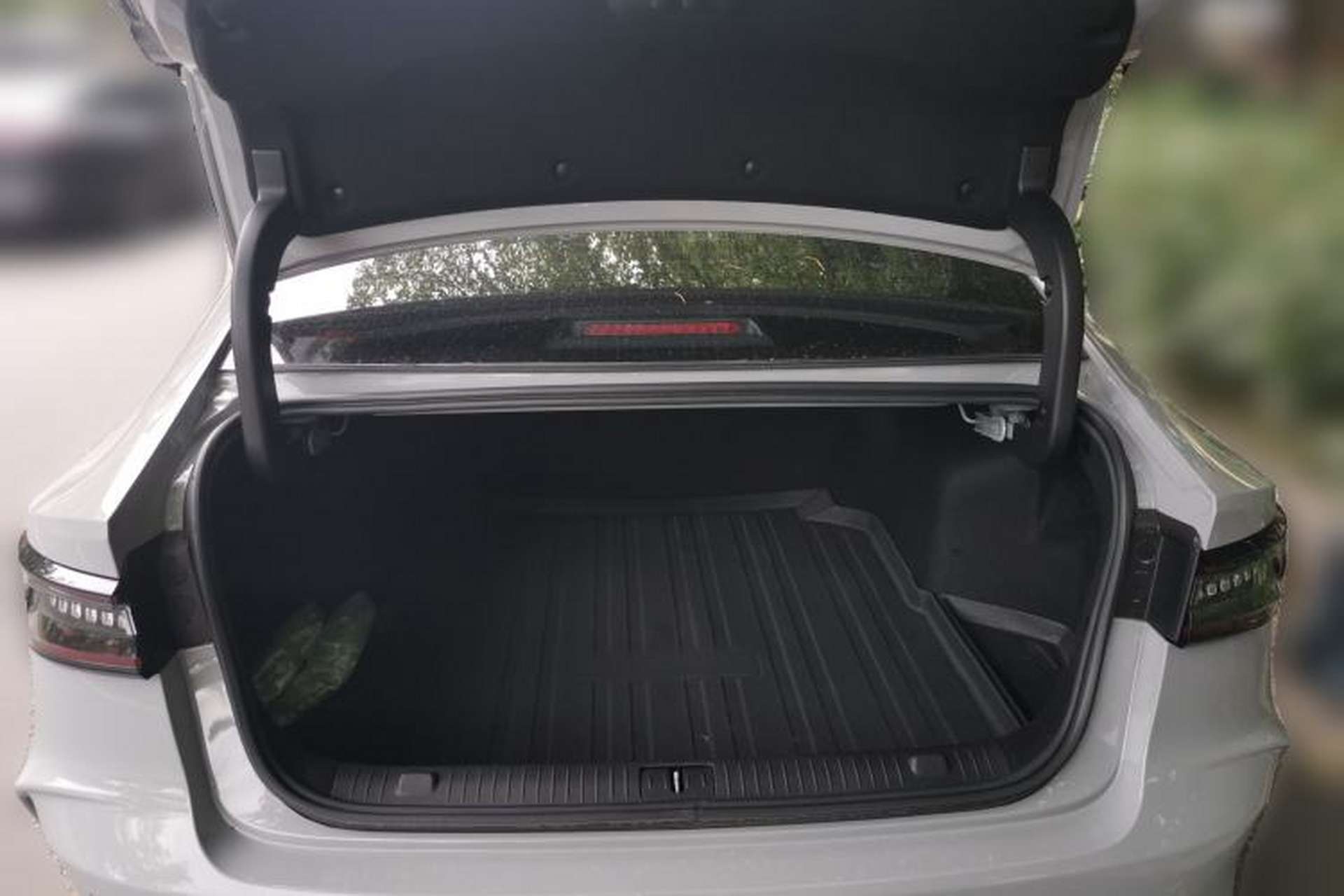 Used Chery Arrizo 8 2023 High-Performance Edition 2.0T DCT Powerfully Equipped Trunk