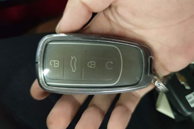 Used Chery Arrizo 8 2023 High-Performance Edition 2.0T DCT Powerfully Equipped Vehicle Key