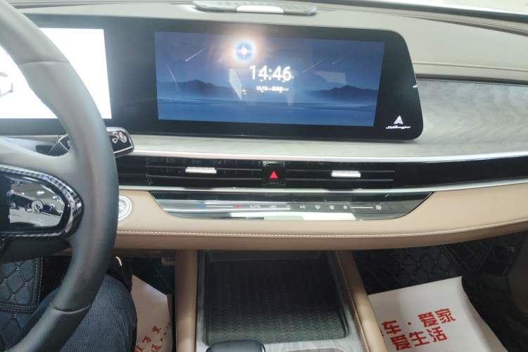 Used Chery Arrizo 8 2023 High-Performance Edition 2.0T DCT Chii Audio And AC Panel