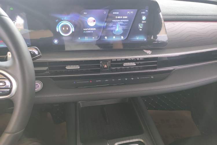 Used Chery Arrizo 8 2023 1.6T DCT Ya Audio And AC Panel