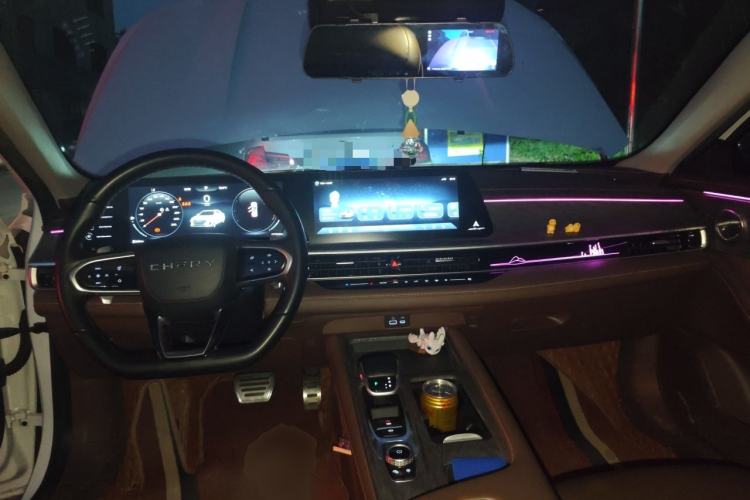 Used Chery Arrizo 8 2023 High-Performance Edition 2.0T DCT Powerfully Equipped Center Console