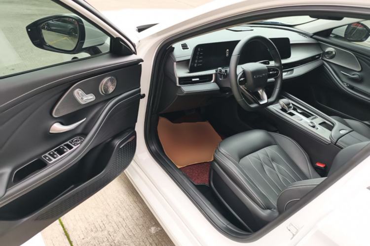 Used Chery Arrizo 8 2023 1.6T DCT Elite Driver Seat