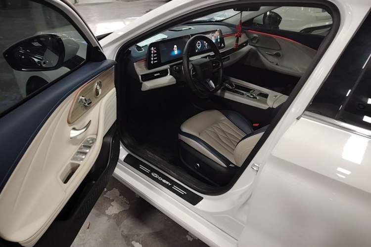Used Chery Arrizo 8 2023 1.6T DCT Ya Driver Seat