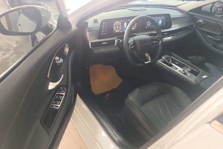 Used Chery Arrizo 8 2023 1.6T DCT Elite Driver Seat